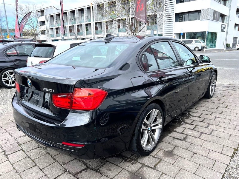 2012 BMW 320i