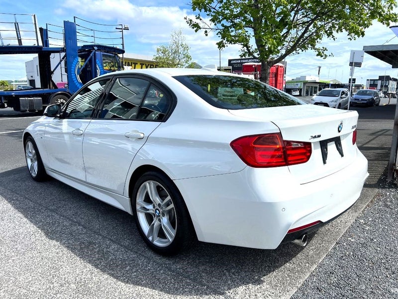 2015 BMW 320i