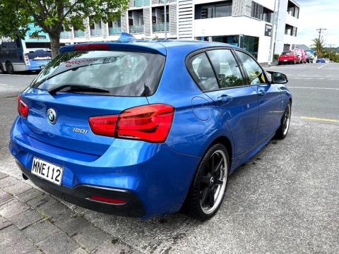 2015 BMW 120i - Thumbnail