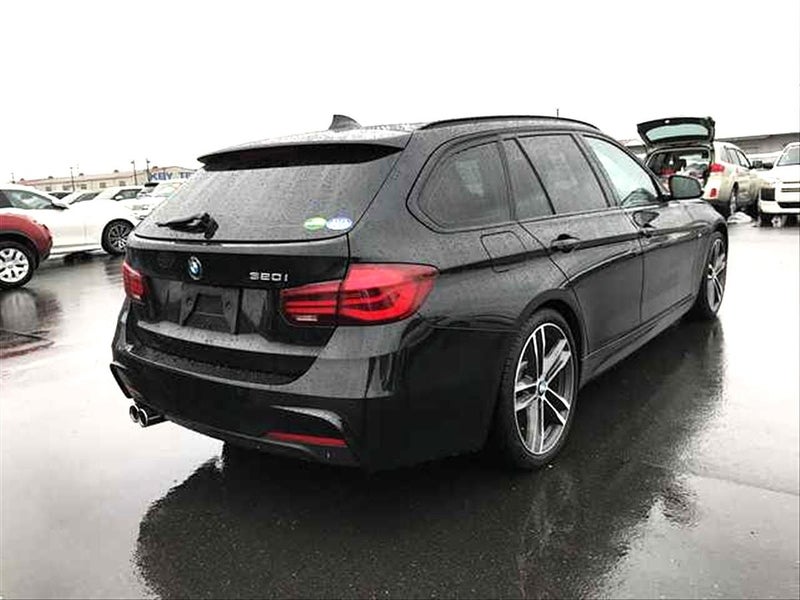 2018 BMW 320i