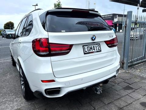 2017 BMW X5 - Thumbnail