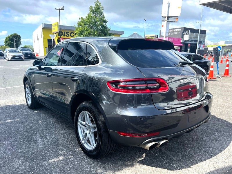 2016 Porsche Macan