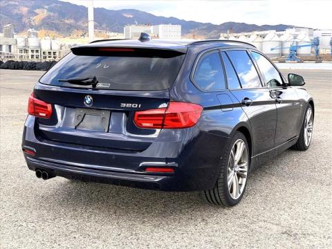 2016 BMW 320i - Thumbnail