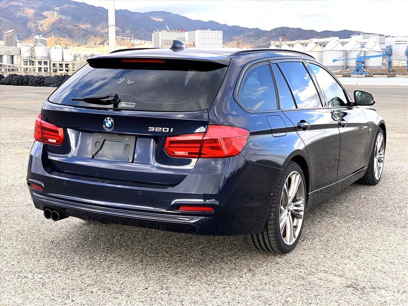 2016 BMW 320i